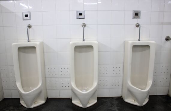 トイレクリーニング依頼増えてます　ハウスクリーニングはりんどう美装へ